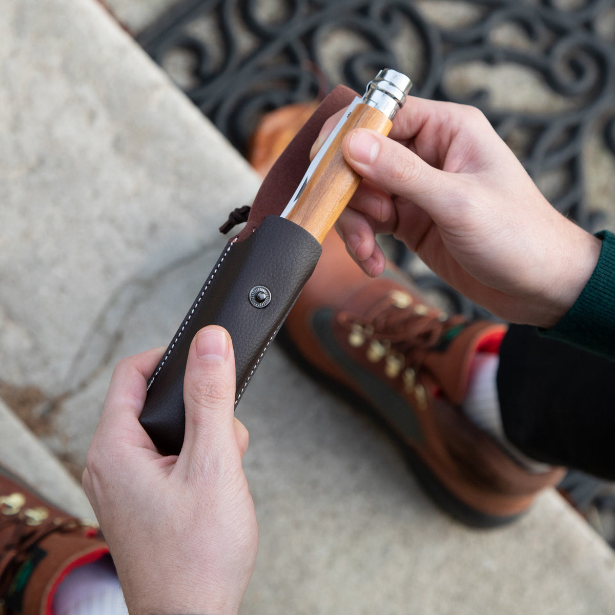 Opinel bois d'olivier avec étui - 2